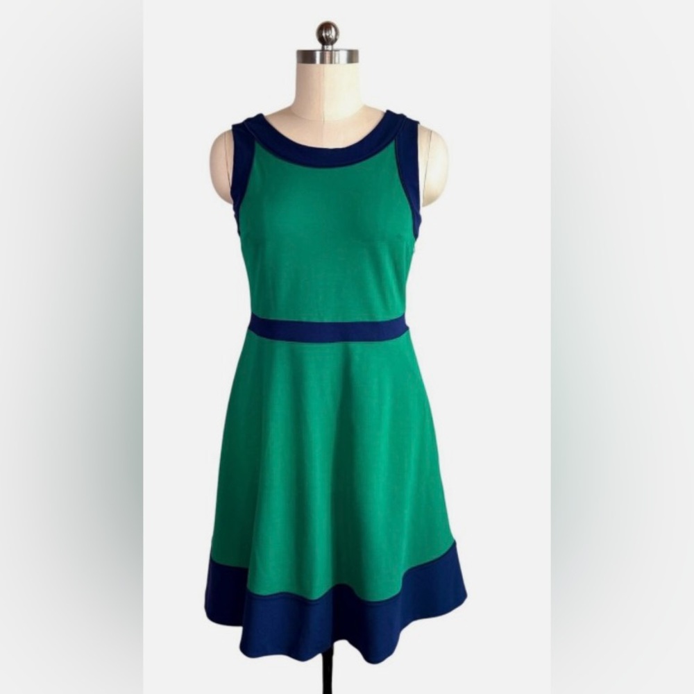 Lands End Size 12 Green/Navy Blue Sleeveless A-Line w/ Pockets